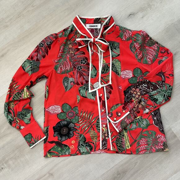 Cedosce Pussybow Pearl Button up Floral blouse - Picture 1 of 11